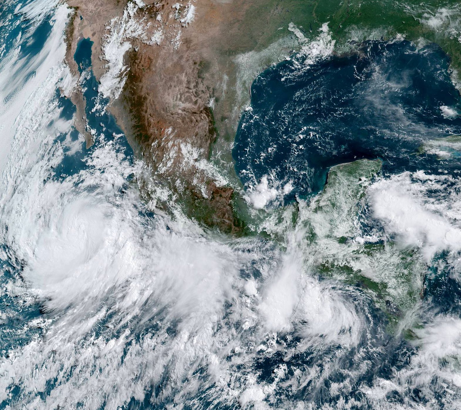 Celia será huracán y provocará tormentas en varios estados