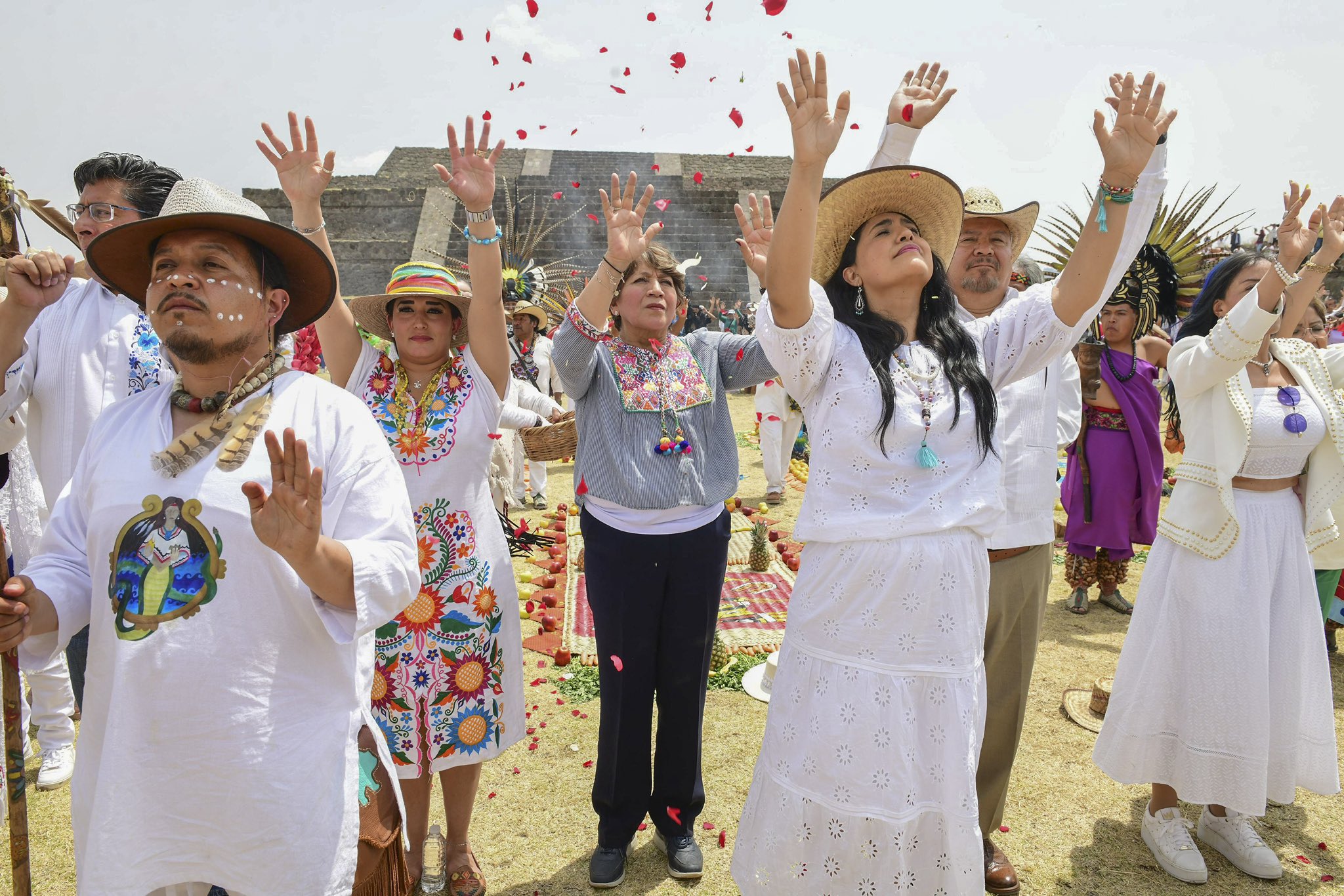 Un Fuego Nuevo para el Estado de México: La Gobernadora Delfina Gómez Álvarez Reaviva la Esperanza y la Identidad