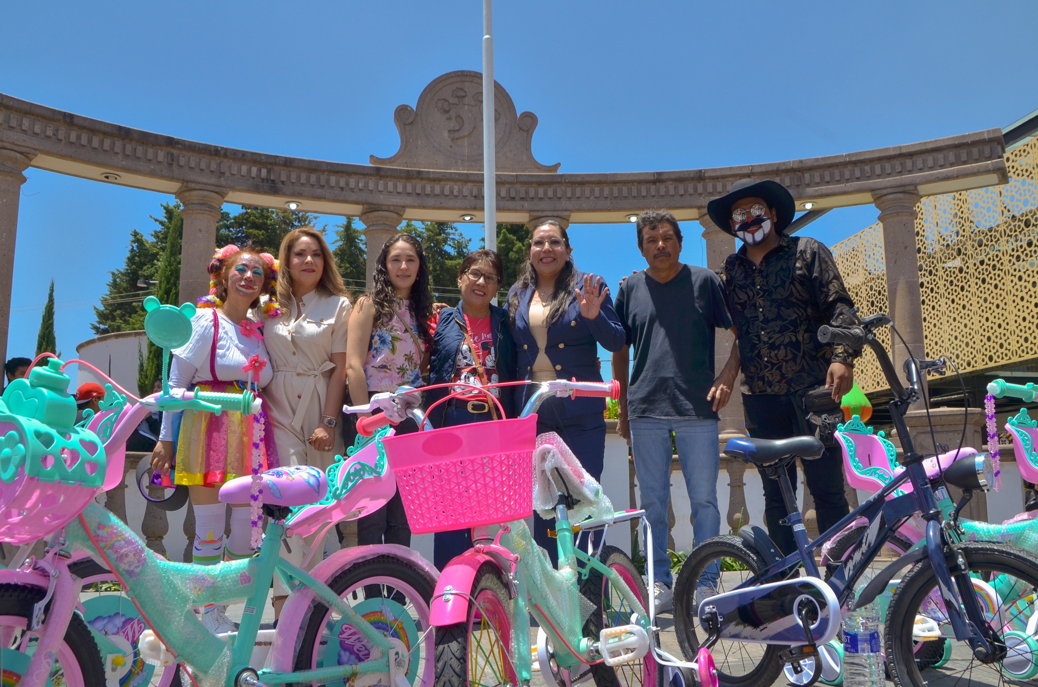 Mega Feria del Día de la Niña y el Niño en Santa María Rayón