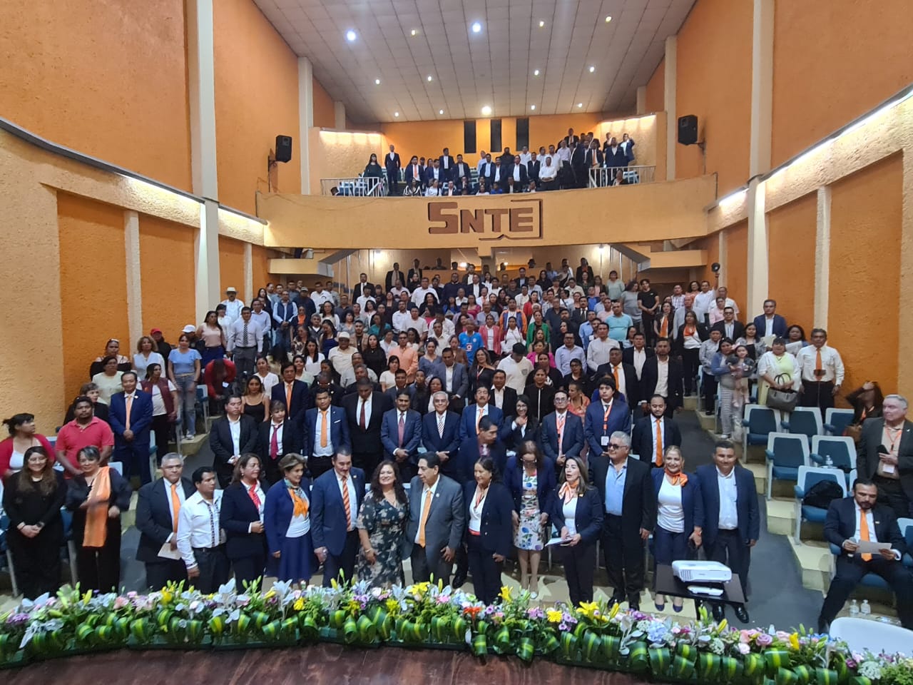Conferencia sobre IA en Educación; en Feria del Libro de Sección 17