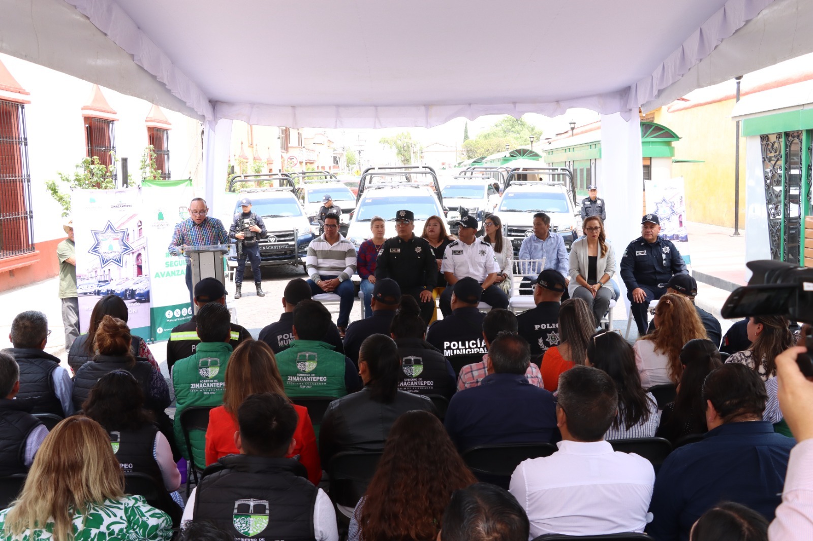 Zinacantepec estrena patrullas