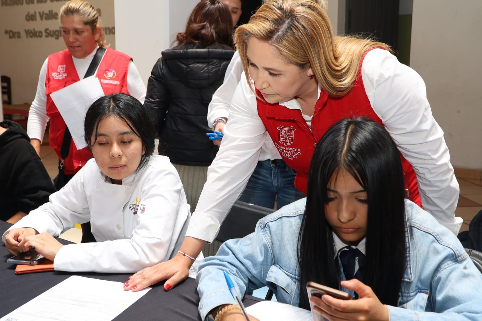 El gobierno de San Mateo Atenco impulsa el compromiso con los jóvenes en el Programa Tu Primer Empleo