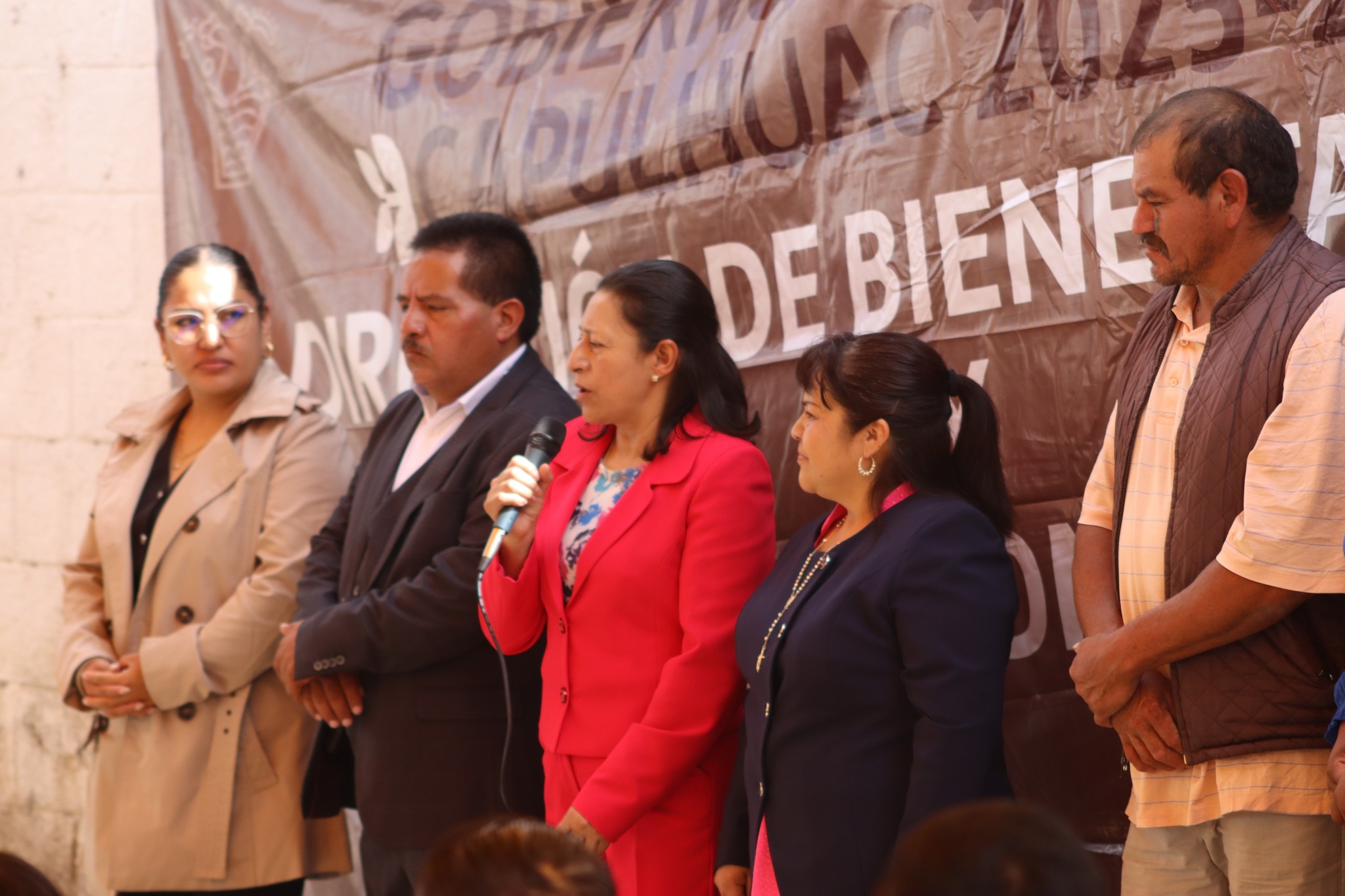 Sarita Arellano consolida gobierno en Capulhuac
