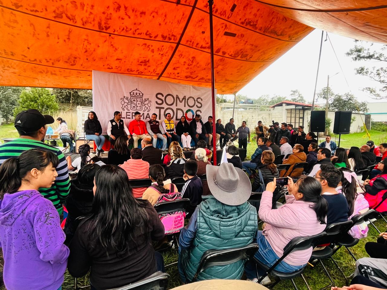Colocan primera piedra para construcción de Secundaria en Lerma