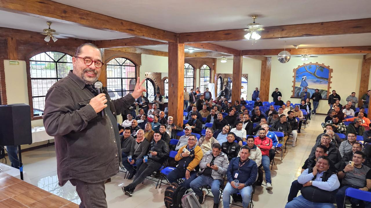SMSEM Celebra a los Papás Maestros con Actividades en las 14 Regiones Sindicales
