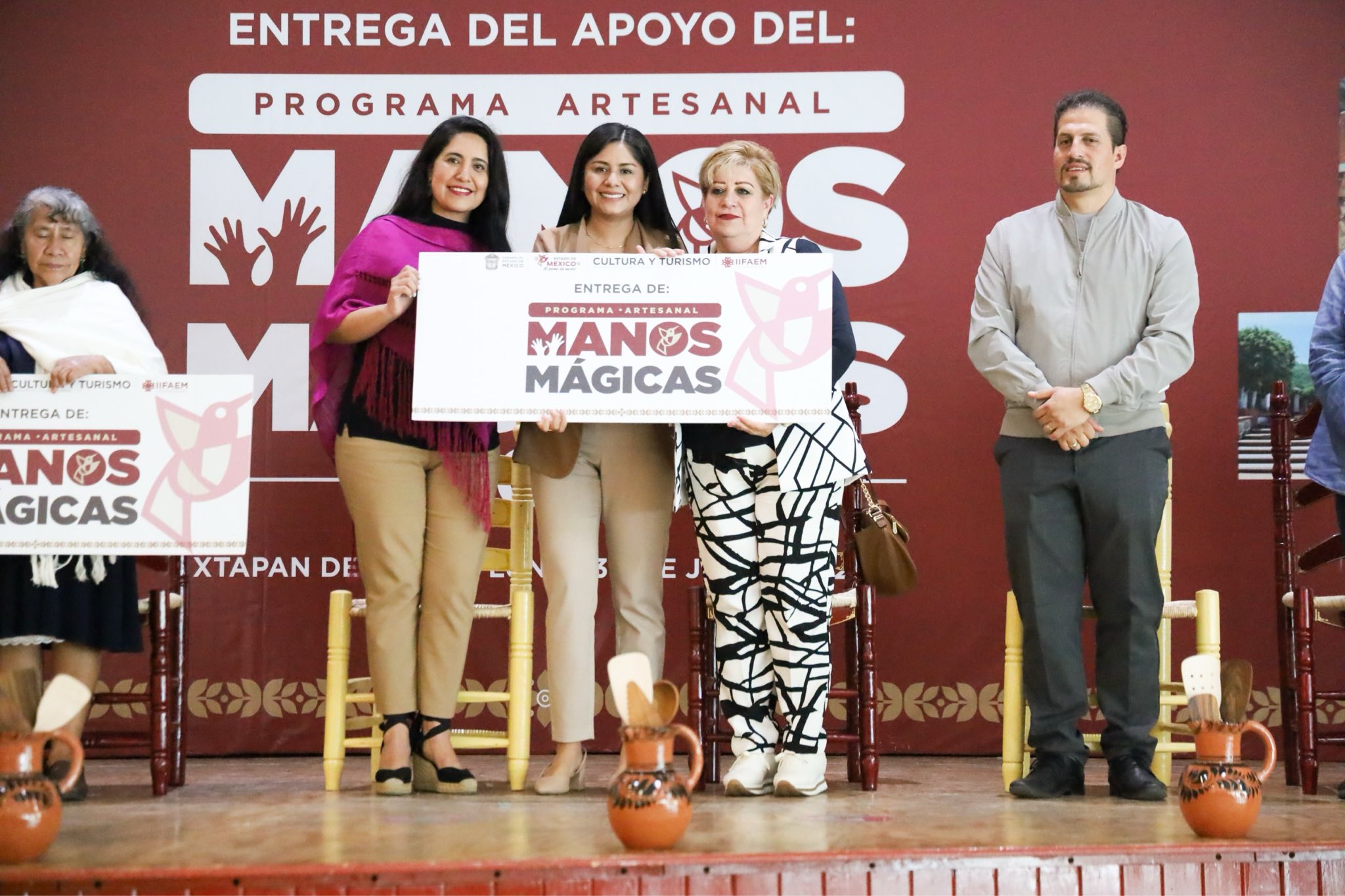 Ixtapan de la Sal: Entrega de apoyos del programa Manos Mágicas 2025