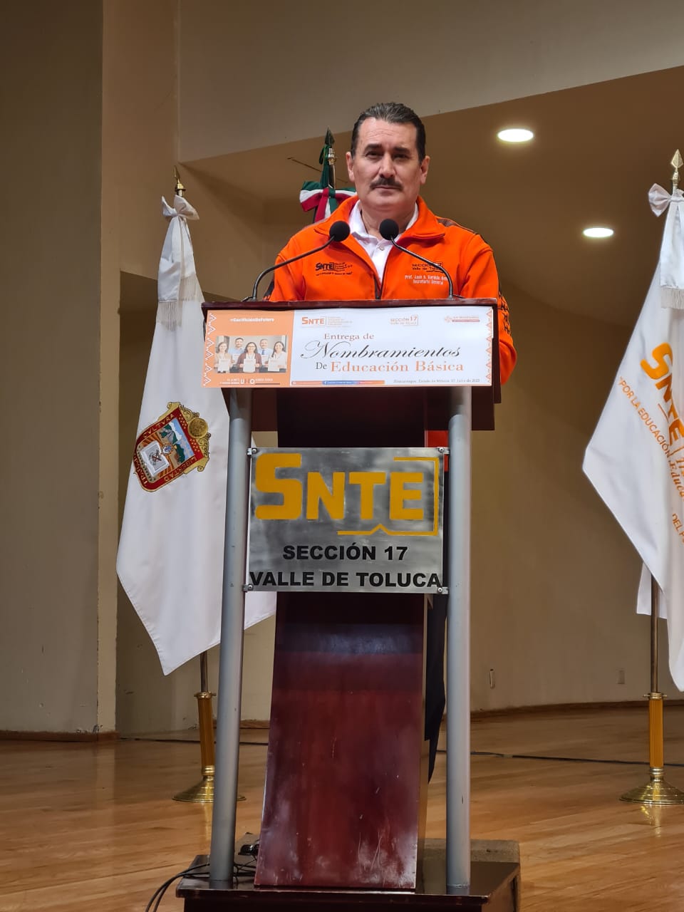 Entregan 700 nombramientos de educación básica en la Sección 17 del SNTE