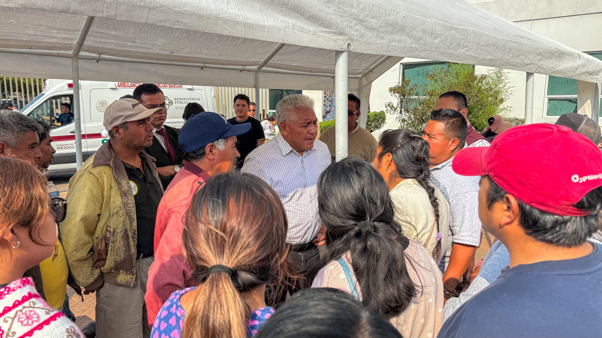 Alcalde de San Felipe apoya a familias tras accidente de tren