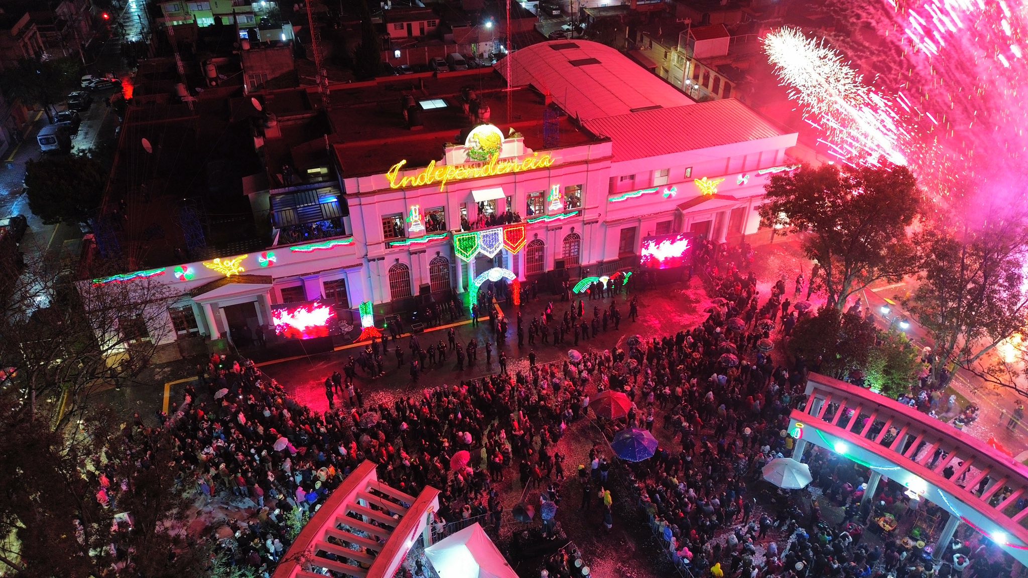 Zinacantepec conmemora el 215 aniversario de la Independencia