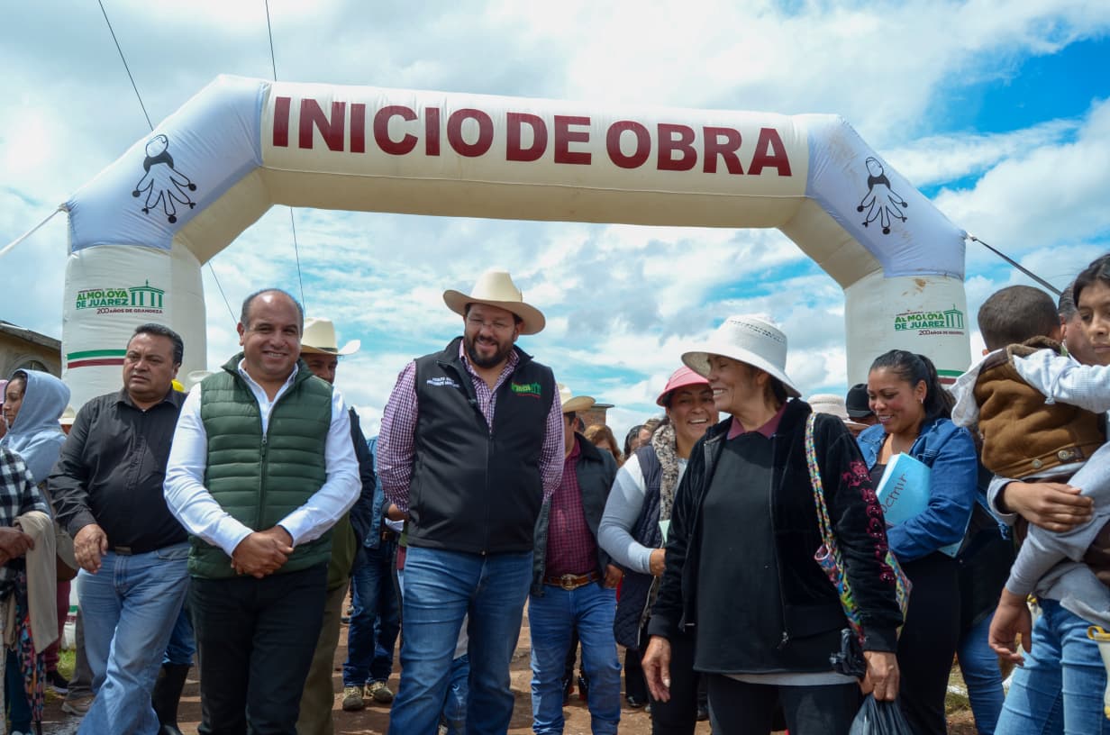 Almoloya de Juárez refuerza infraestructura vial