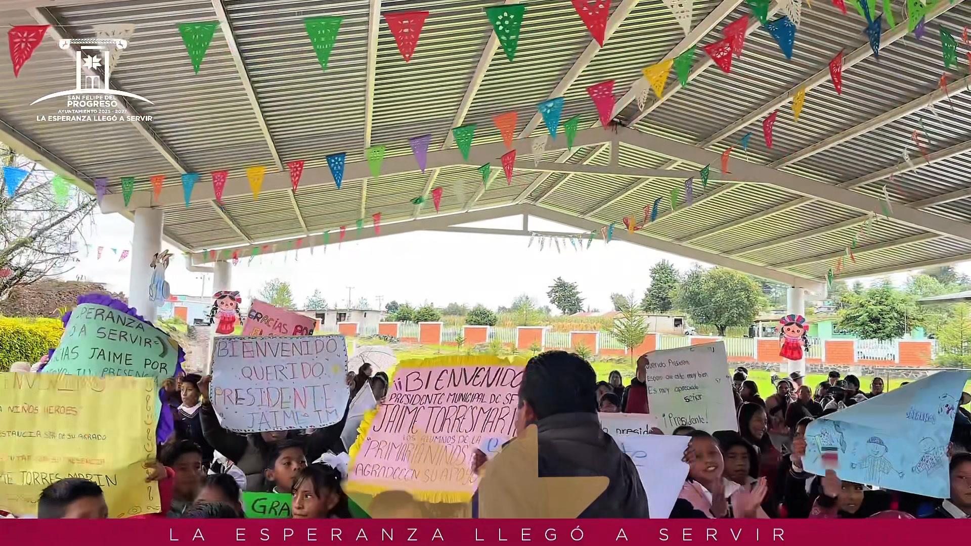 San Felipe del Progreso impulsa obras en escuelas