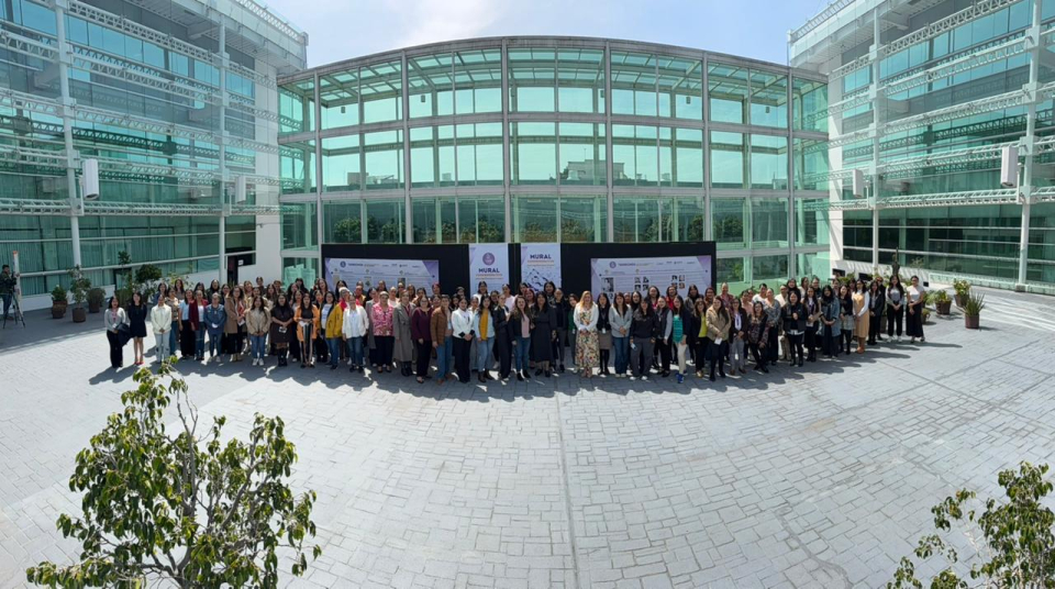 IEEM conmemora 72 años del voto femenino