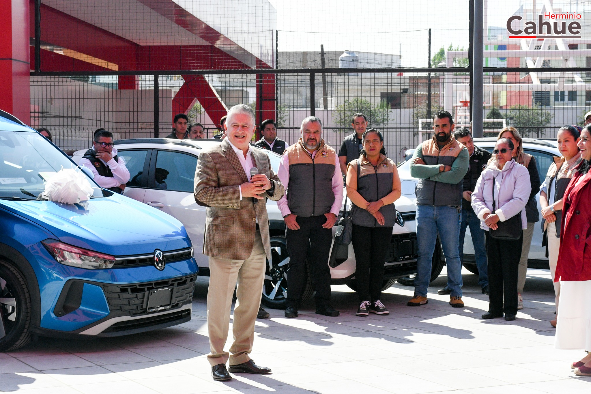 Entrega de 20 vehículos por el 87 aniversario del SUTEYM