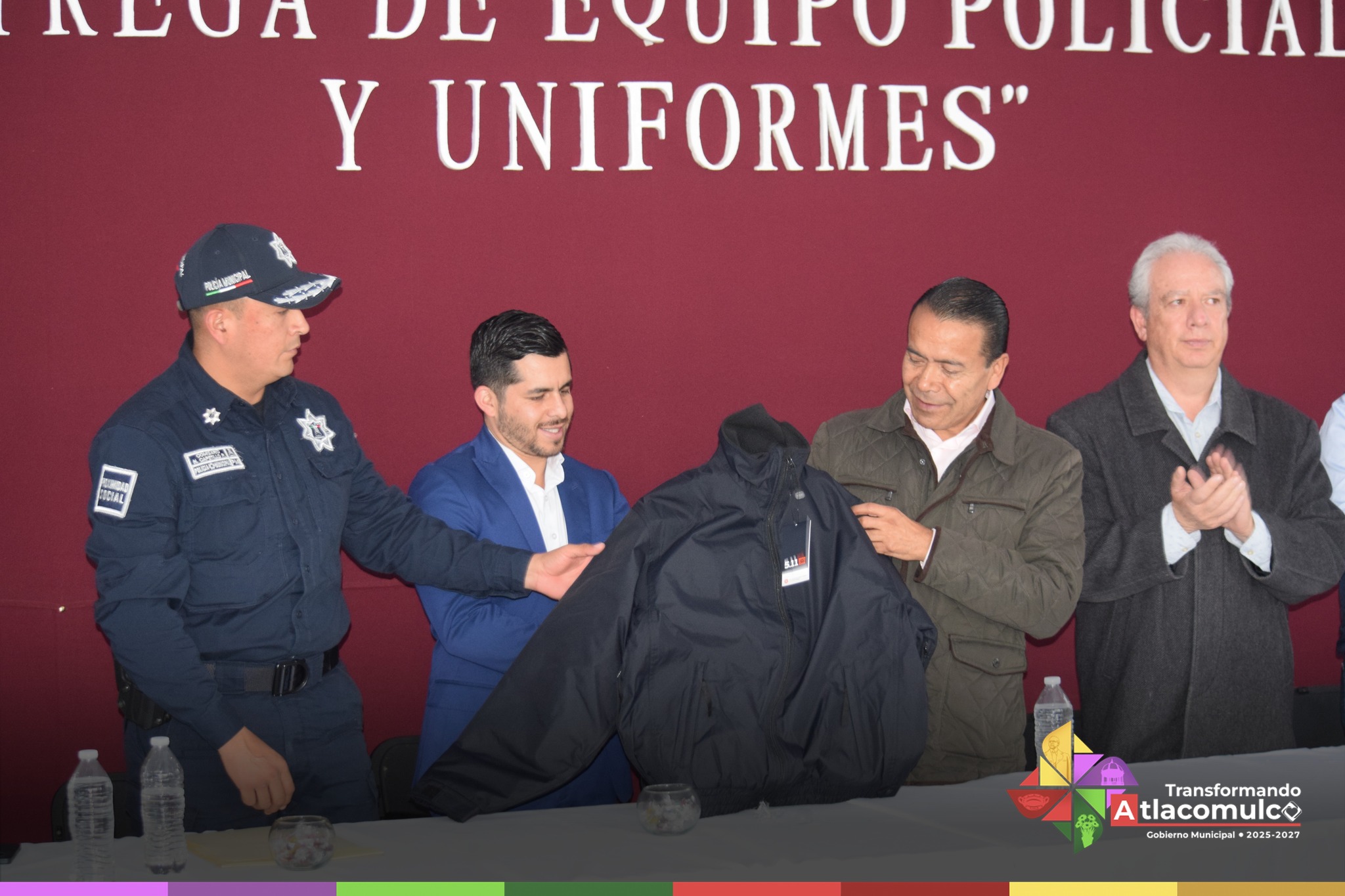 Atlacomulco entrega uniformes y equipo a su Policía Municipal
