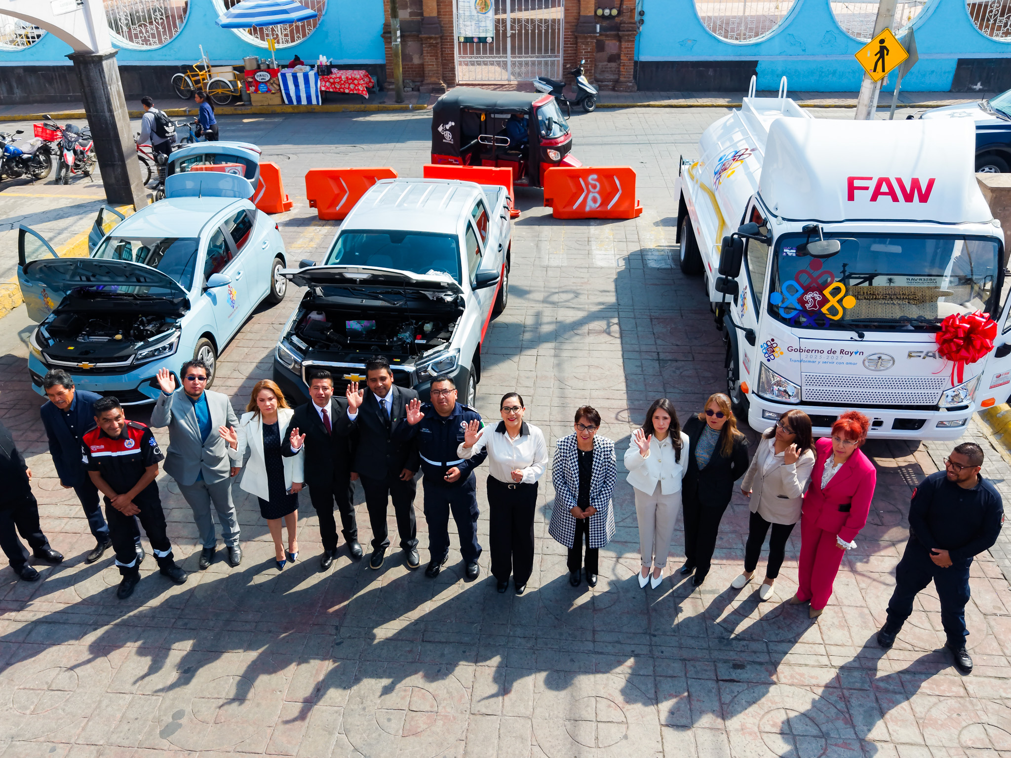 Rayón refuerza servicios municipales con entrega de nuevos vehículos