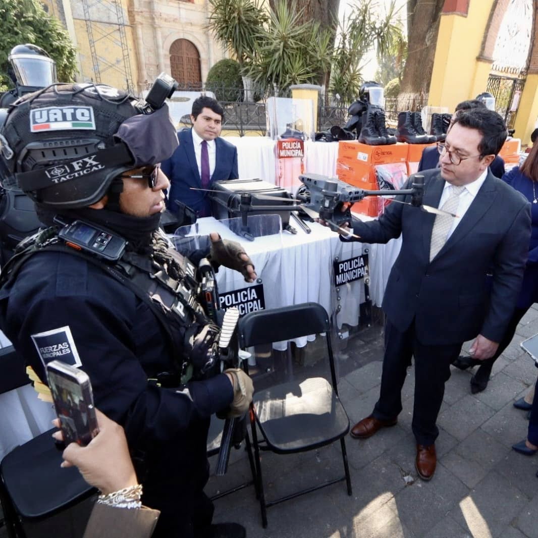 Entregan drones y patrullas para seguridad en Lerma