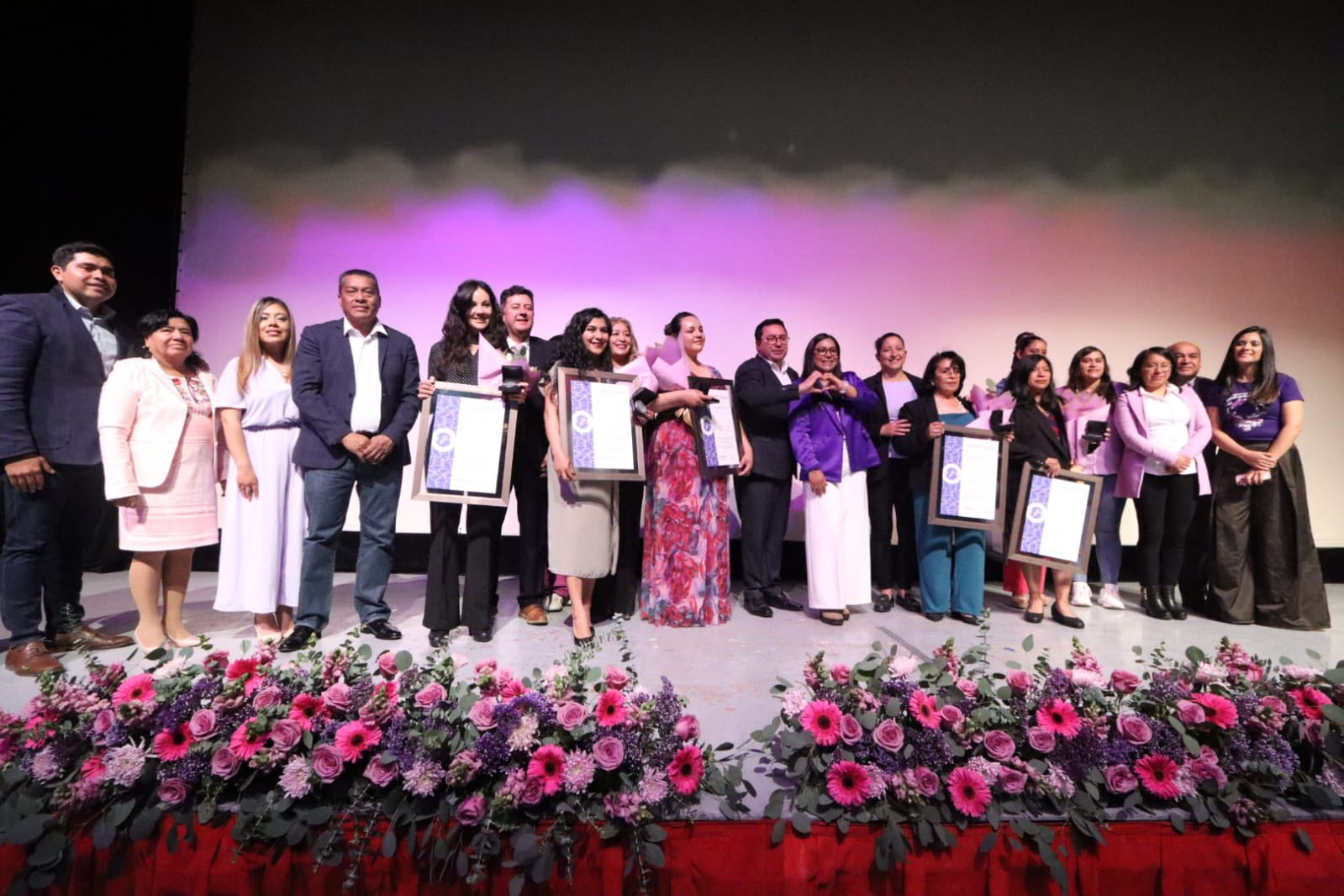 Lerma reconoce a mujeres con la presea ‘Manuela Ruiz’