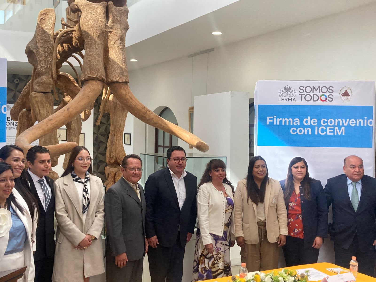 Lerma impulsa acceso a la educación; firma convenio con ICEM