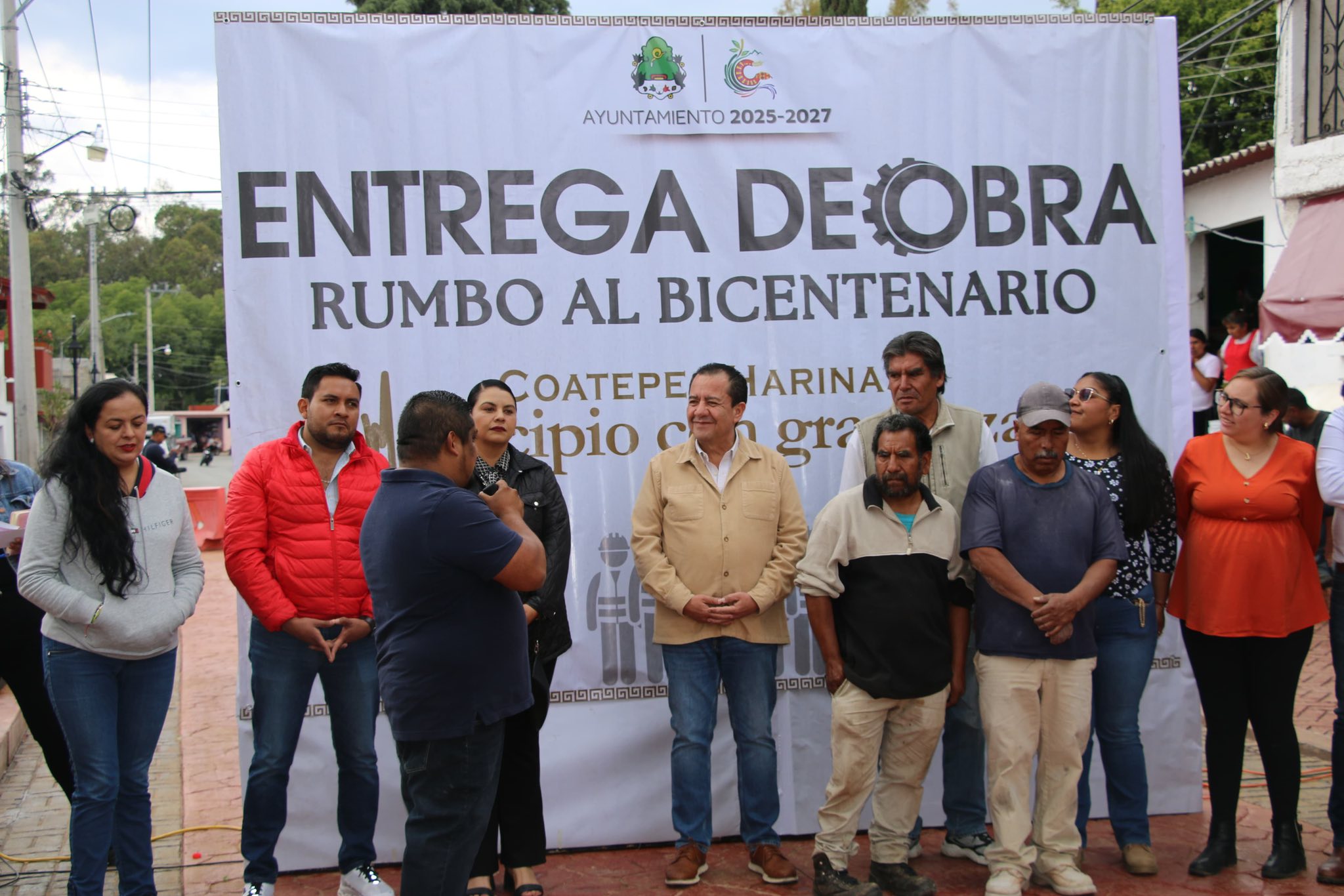 Entregan pavimentación de calle Morelos en Coatepec Harinas