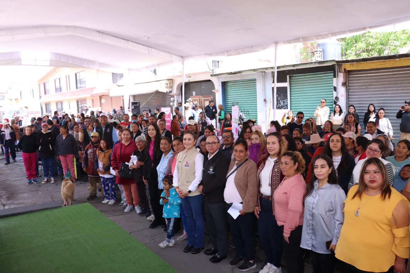 Acercan servicios de salud en Zinacantepec