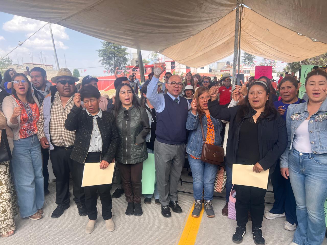Zinacantepec mejora vialidad en San Lorenzo Cuauhtenco