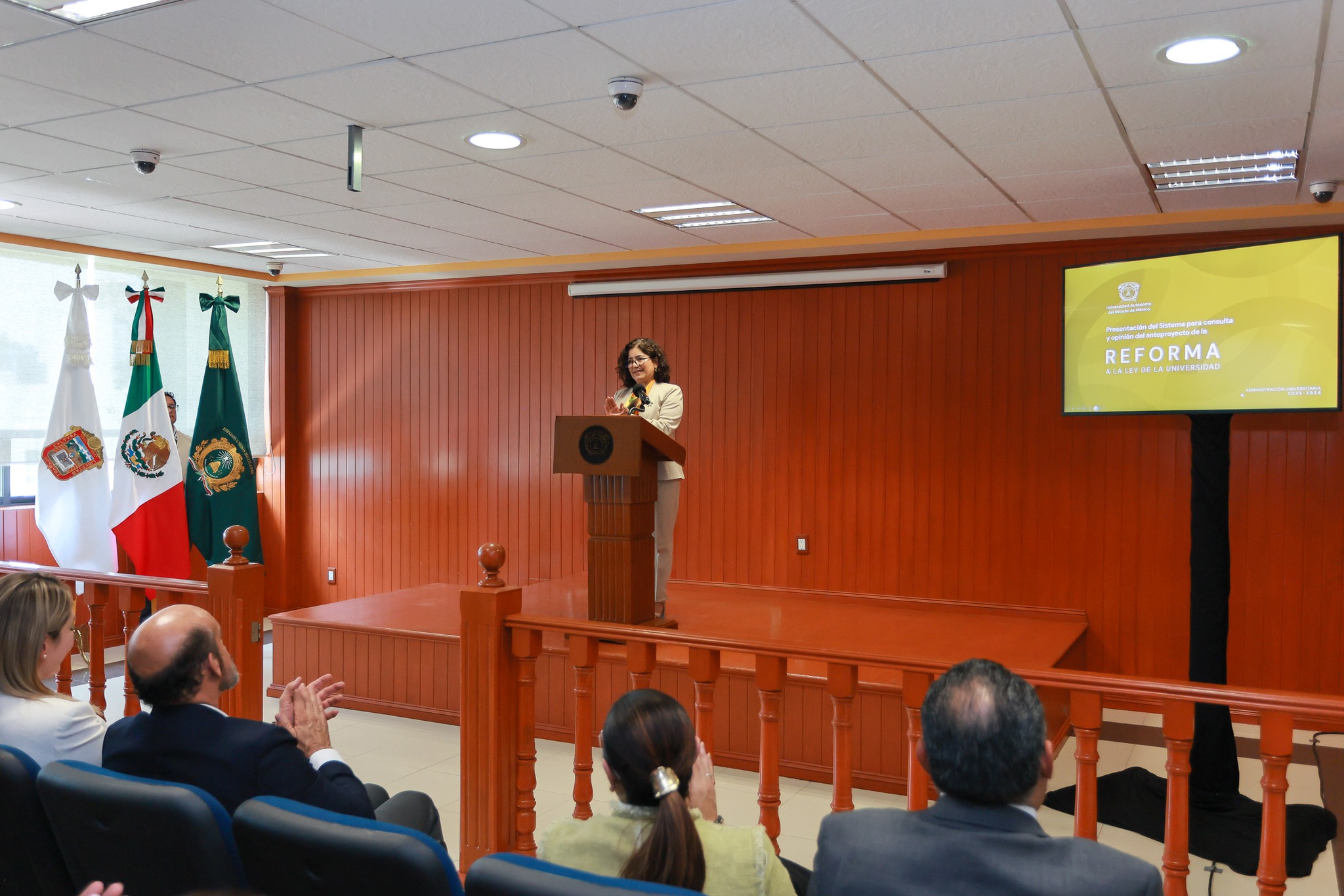 UAEMéx abre consulta para renovar Ley Universitaria