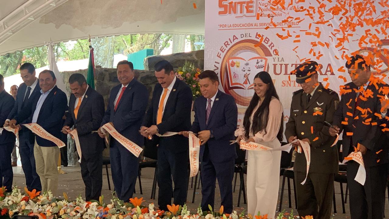 Inauguran Feria del Libro y la Cultura de la Sección 17 del SNTE