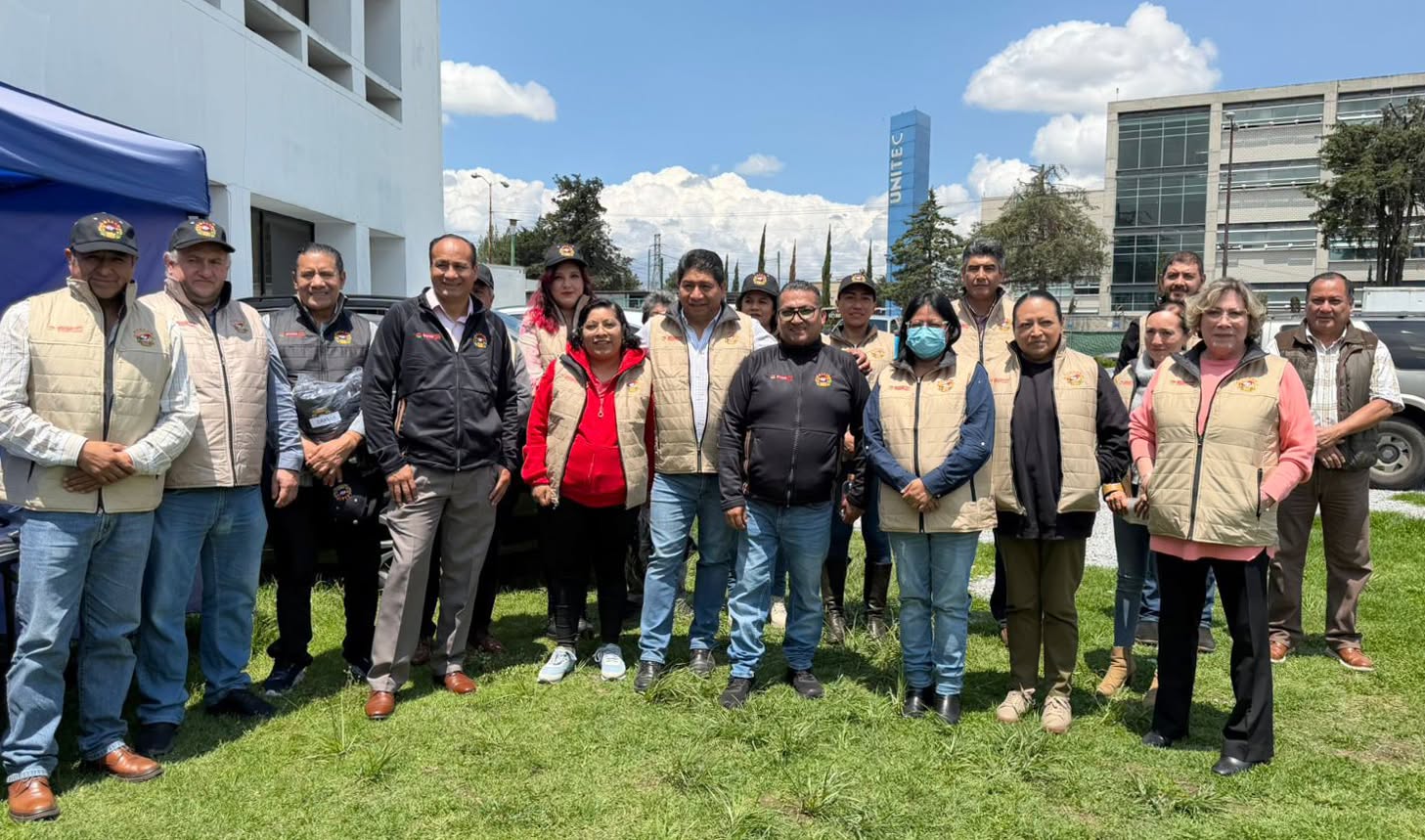 SUTEYM distribuye indumentaria institucional