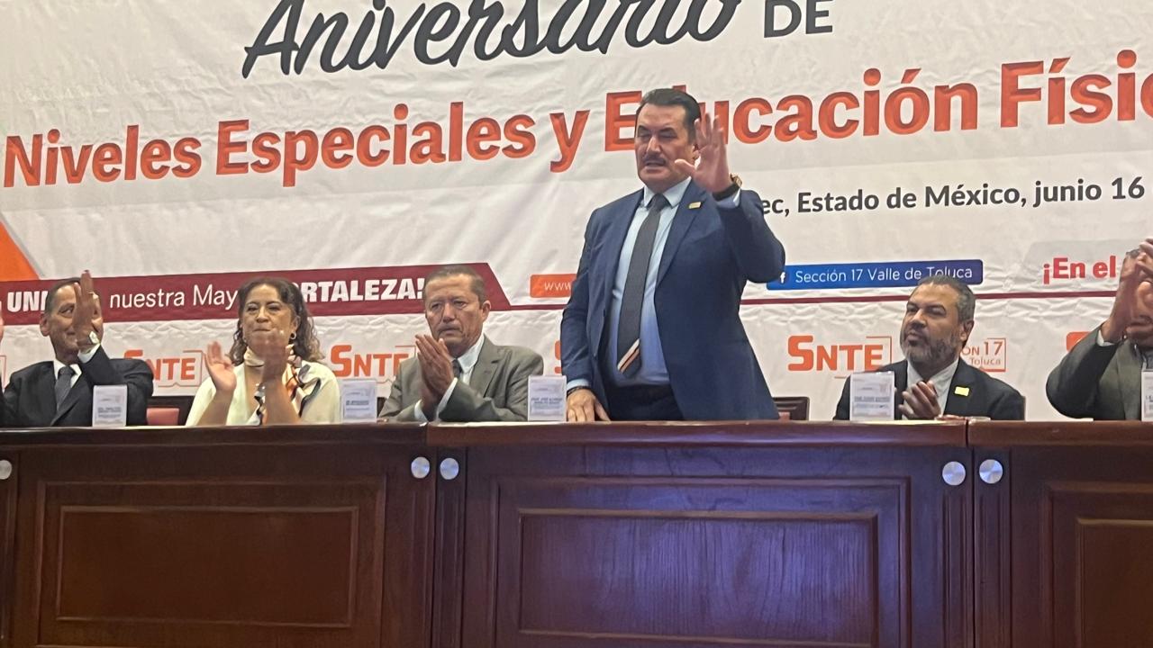 La Sección 17 del SNTE reconoce a sus docentes de niveles especiales