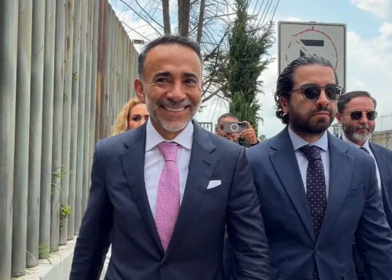 Fernando Flores continúa como alcalde de Metepec