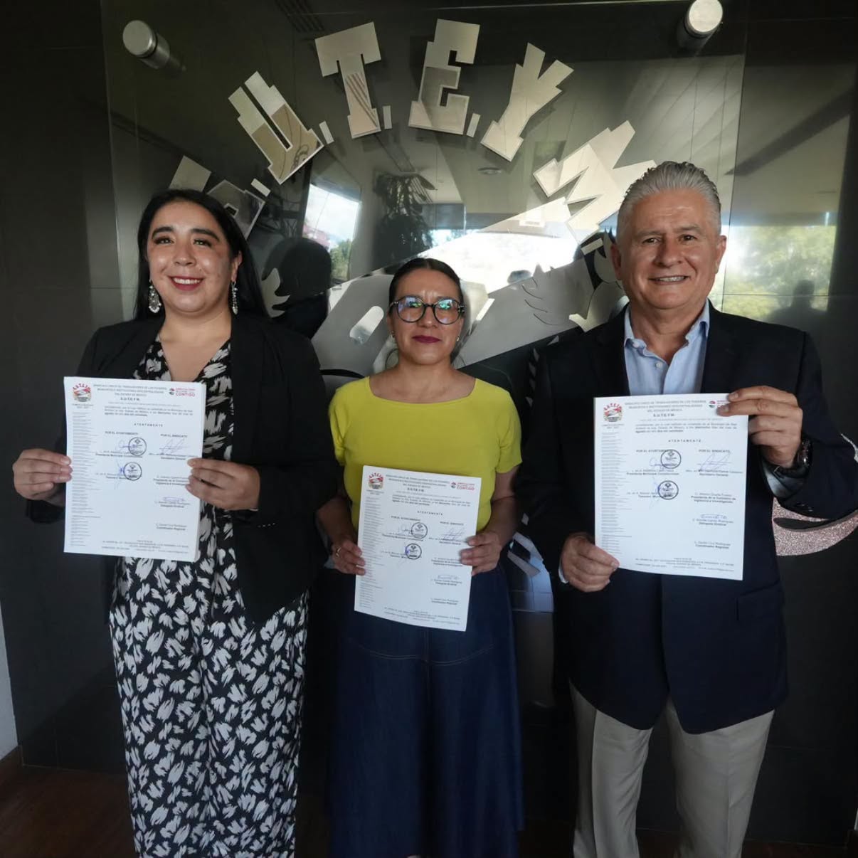 San Antonio la Isla firma convenio 2026 con SUTEYM
