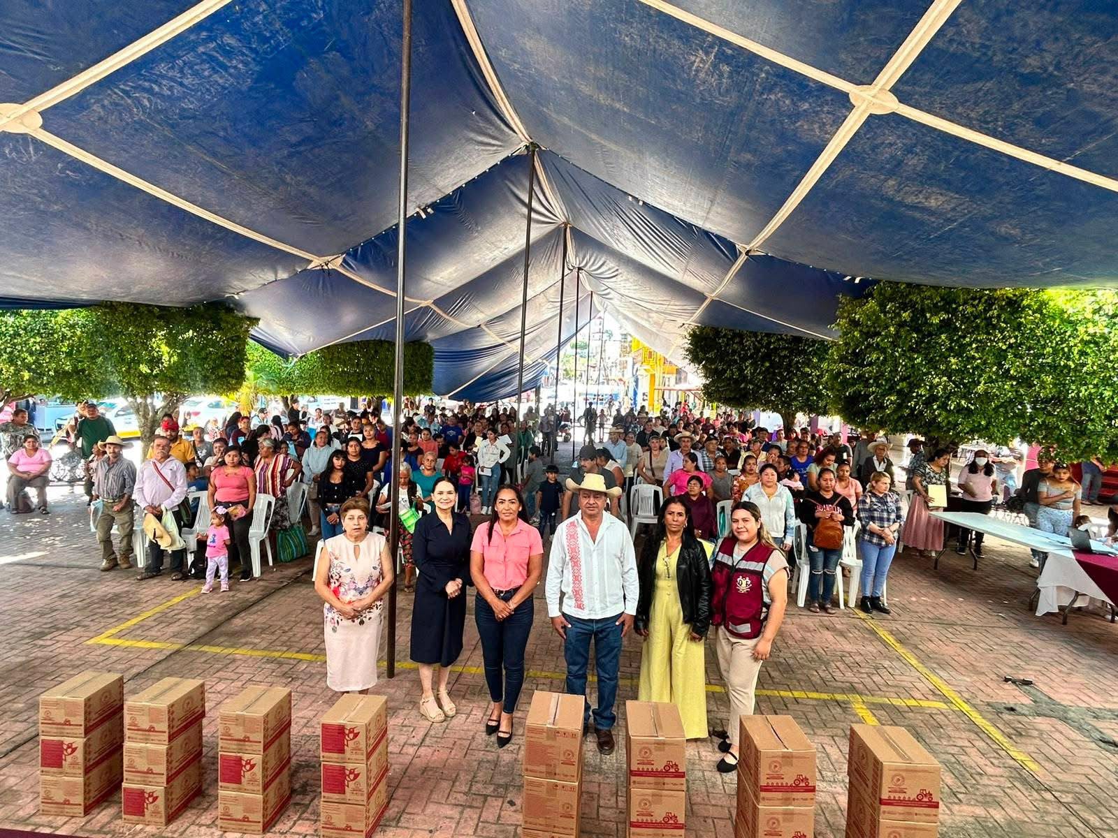 Amatepec fortalece el bienestar de las familias con entrega de canastas alimentarias del DIFEM 2026