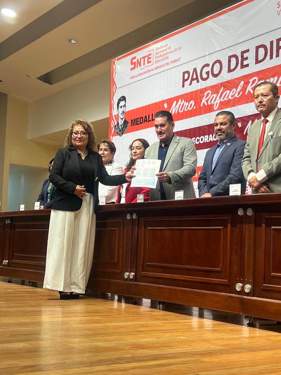 Sección 17 del SNTE cubre diferencias salariales a maestros