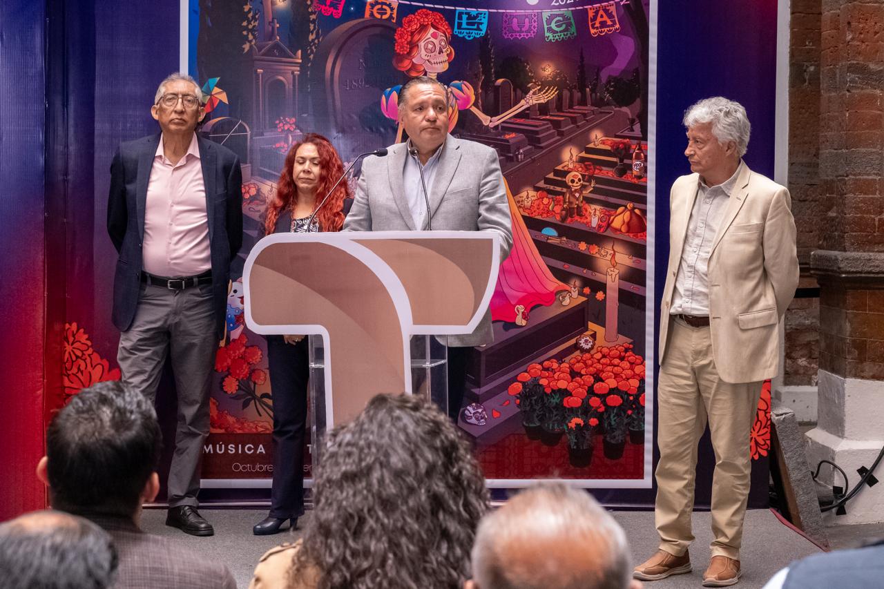 Toluca analiza causas de hundimientos