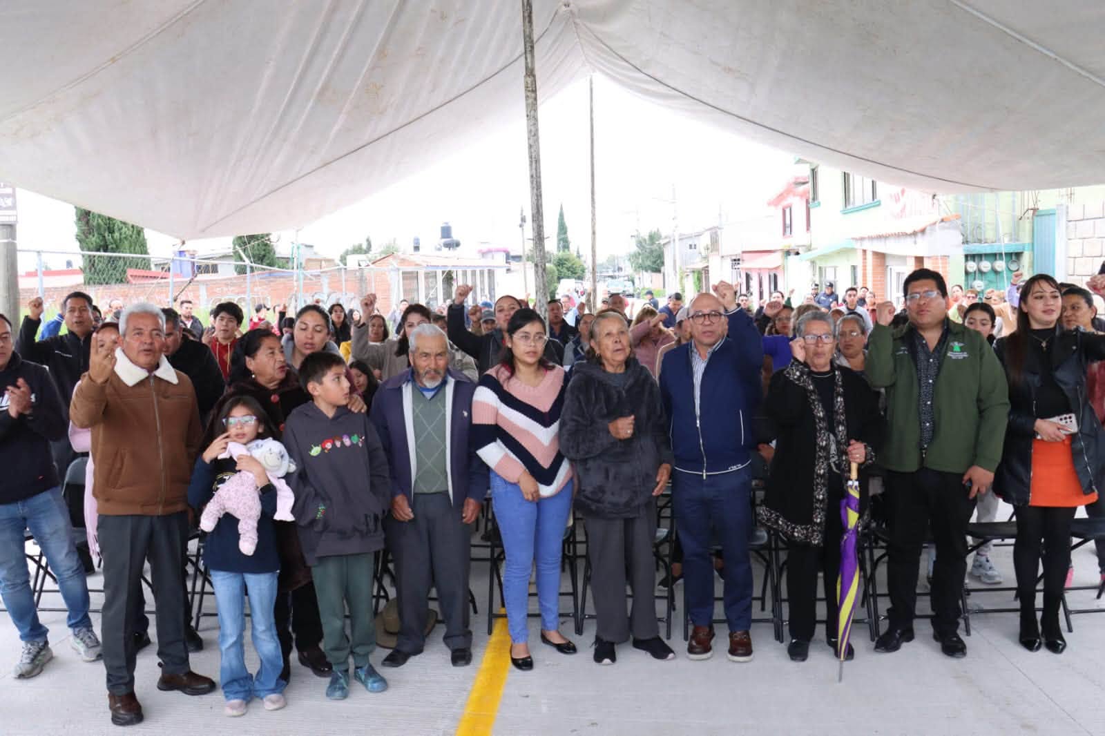 Entregan dos calles rehabilitadas en Zinacantepec