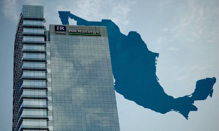 HR Ratings baja calificación de México